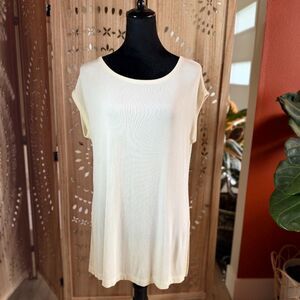 Chico's Travelers Jersey Round Neck Draped Tunic Top in Cream Size 2